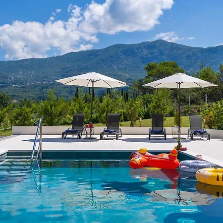 House Terra Madre 別荘 Gruda