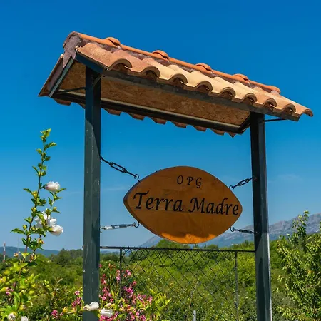 House Terra Madre * Gruda